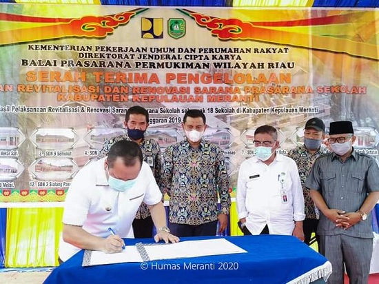 Pemkab Meranti Terima Pengelolaan Sarana 18 Sekolah Hasil Renovasi Kementrian PUPR